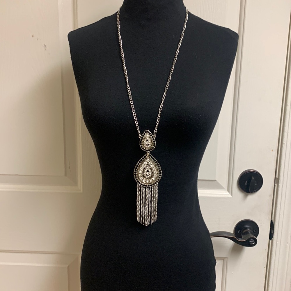 Necklace with bling, Oval accent center pieces, 34”